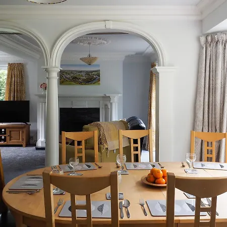 Bridgedown House Holiday home *